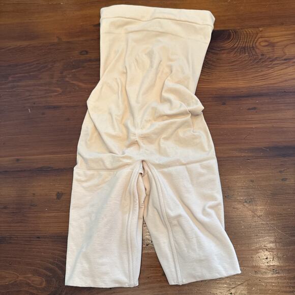 Spanx Womens Higher Power Shorts Beige High Waisted Shaping Short Sz S 2745 NEW - Picture 3 of 6